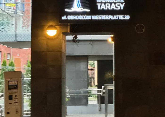 Nadmorskie Tarasy SORRENTO Z Garażem, basen